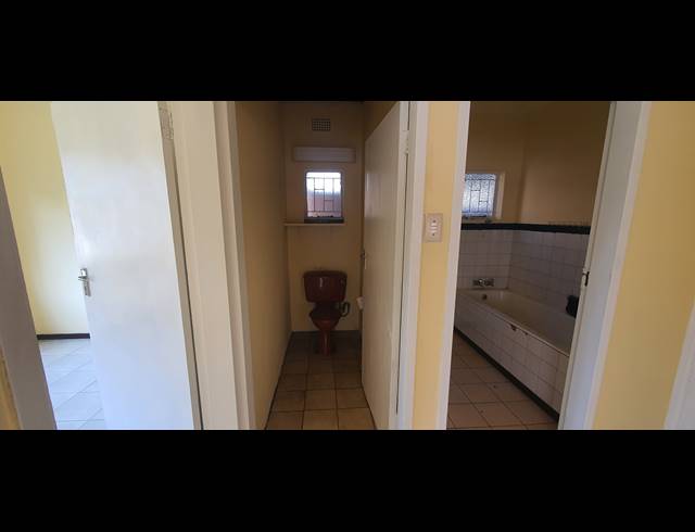 3 BEDROOM HOUSE FOR SALE IN RENSBURG